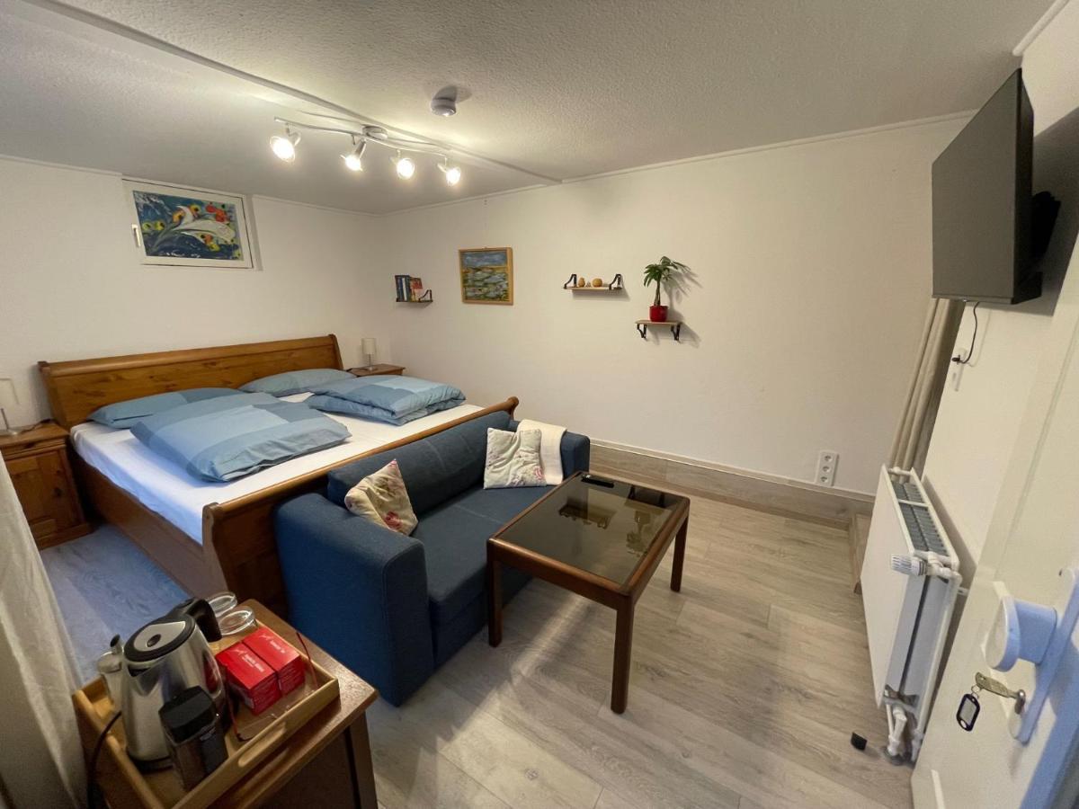 Ruhige, Gemuetliche 1-Zimmer Gartenwohnung Fuer 2 Erwachsene Lubeck Ngoại thất bức ảnh