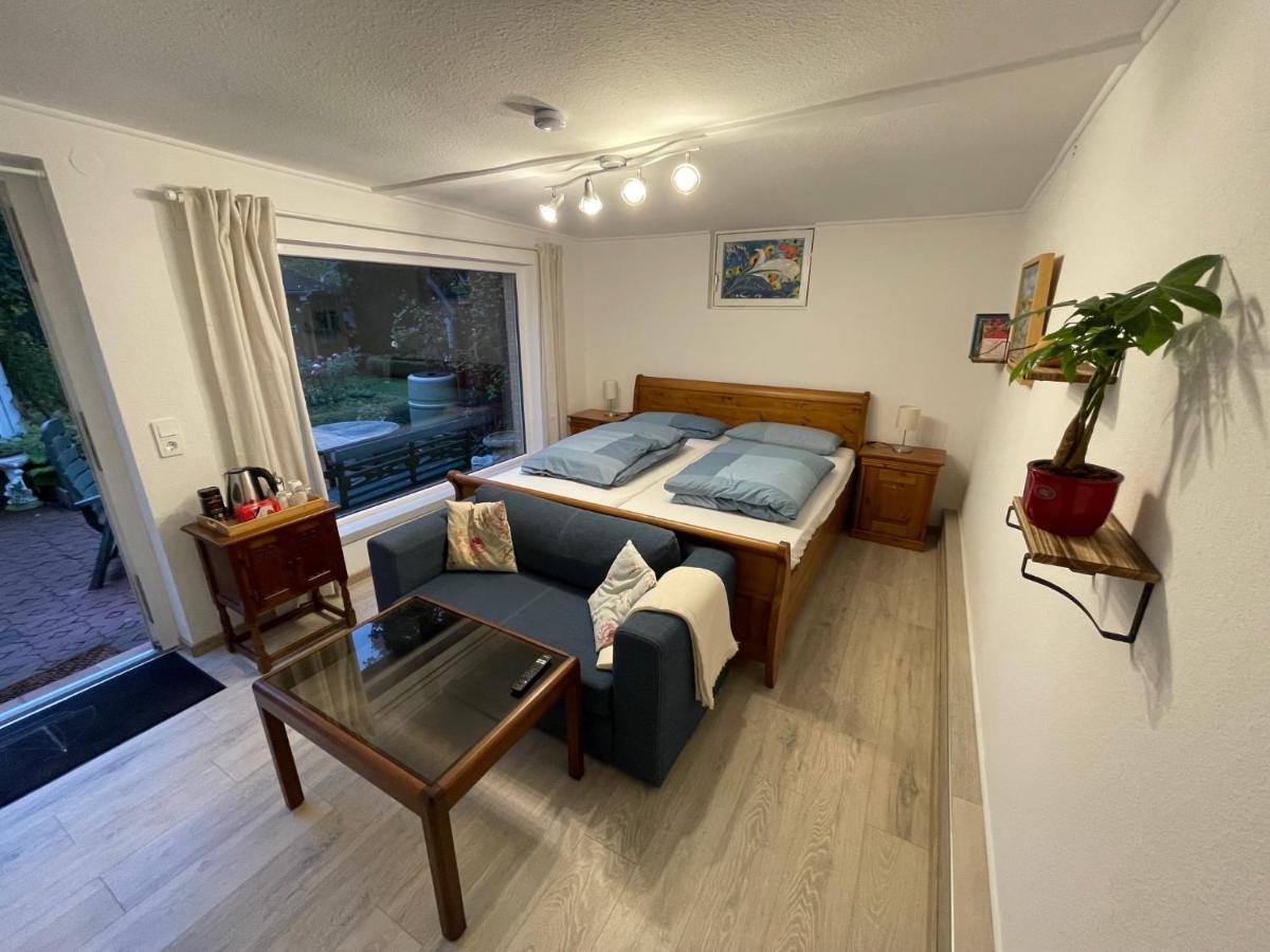Ruhige, Gemuetliche 1-Zimmer Gartenwohnung Fuer 2 Erwachsene Lubeck Ngoại thất bức ảnh