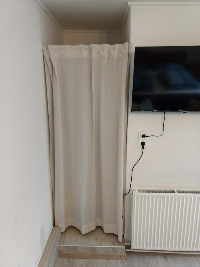Ruhige, Gemuetliche 1-Zimmer Gartenwohnung Fuer 2 Erwachsene Lubeck Ngoại thất bức ảnh